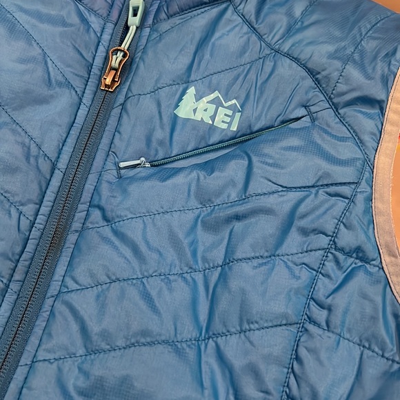 Rei puff vest small - Picture 4 of 4